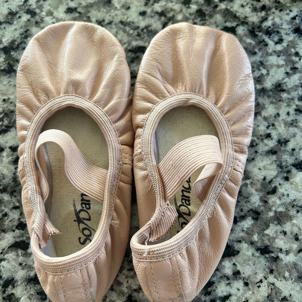 SO DANCA PINK BALLET SHOES